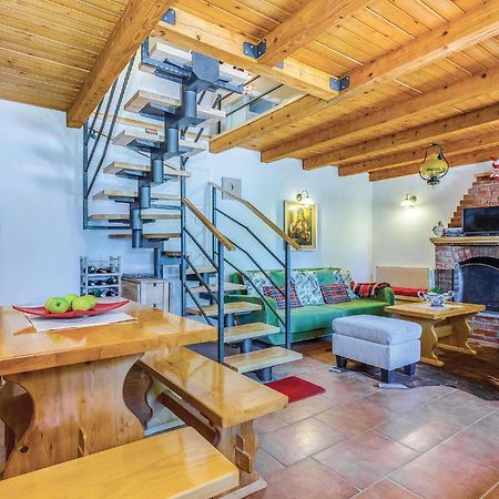Stunning Home In Bribir With Kitchen Екстер'єр фото
